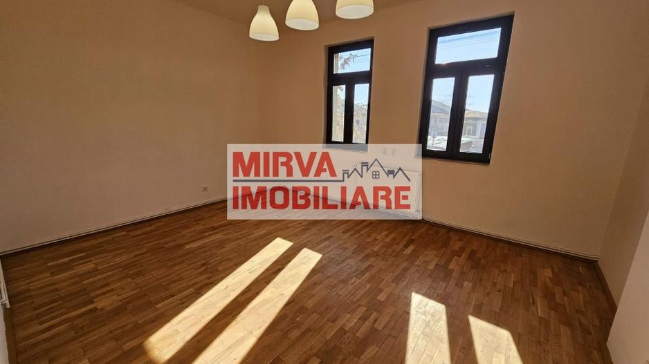 🏢 Spațiu de birouri – 5 camere, 3 băi – Etaj 1 vilă, Zona Centrală - Poză 20