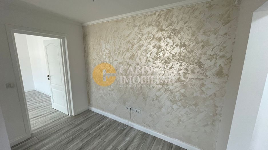APARTAMENT 2 CAMERE DECOMANDAT - GARA  (RENOVAT) - Poză 5