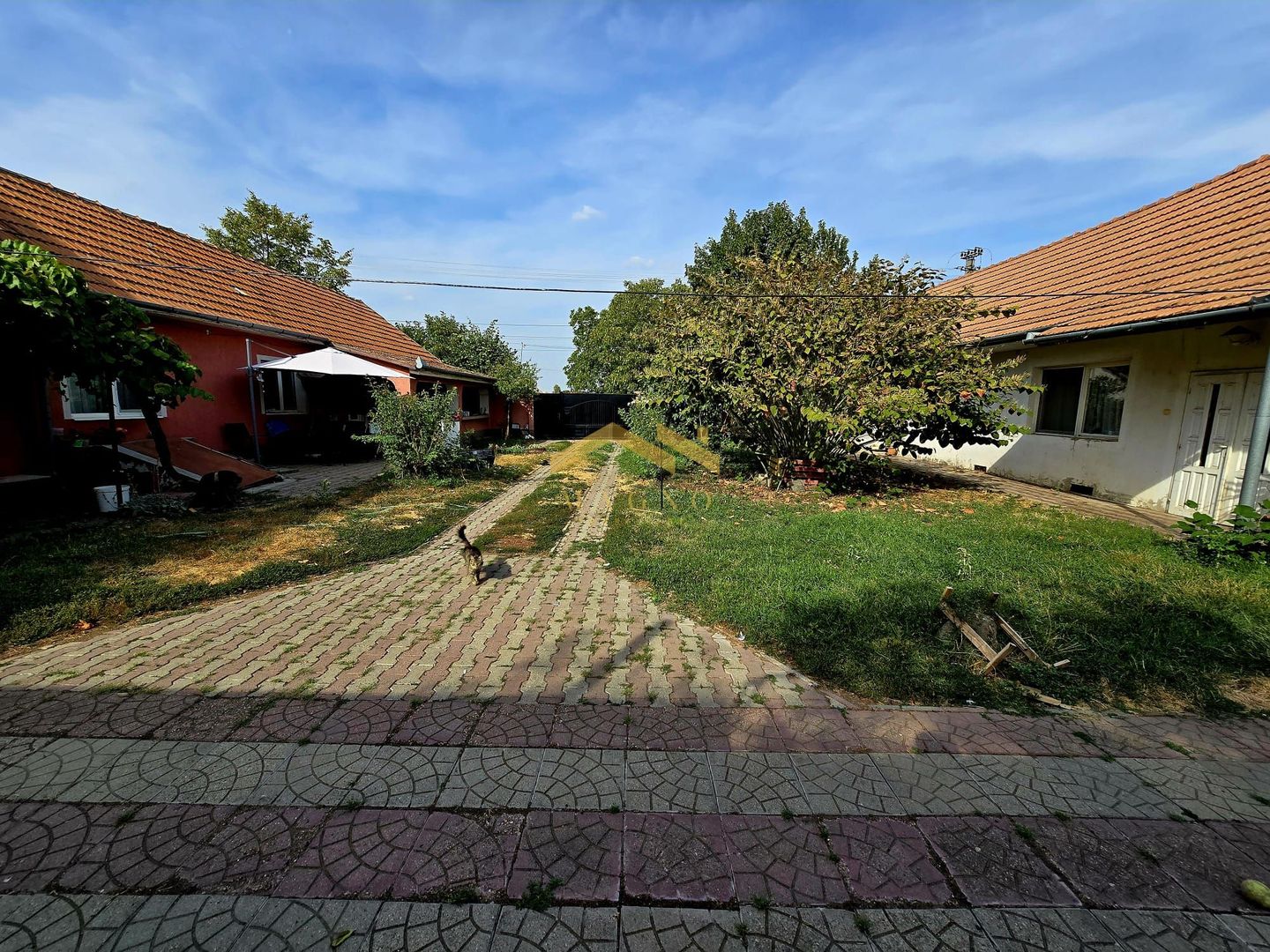 Casa de vanzare cu teren mare pe Ady Endre Aradul nou - Poză 5