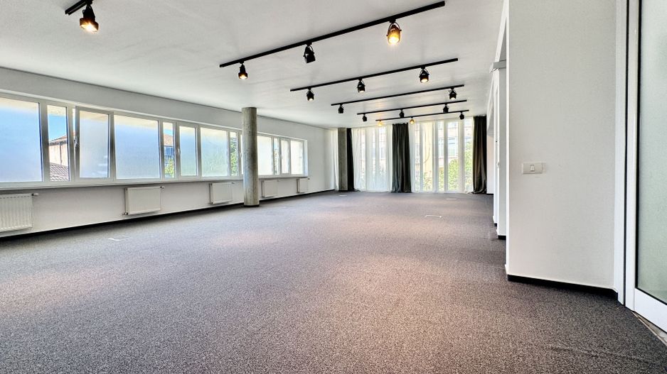 Clădire de birouri în zona Centrală - Poză 19