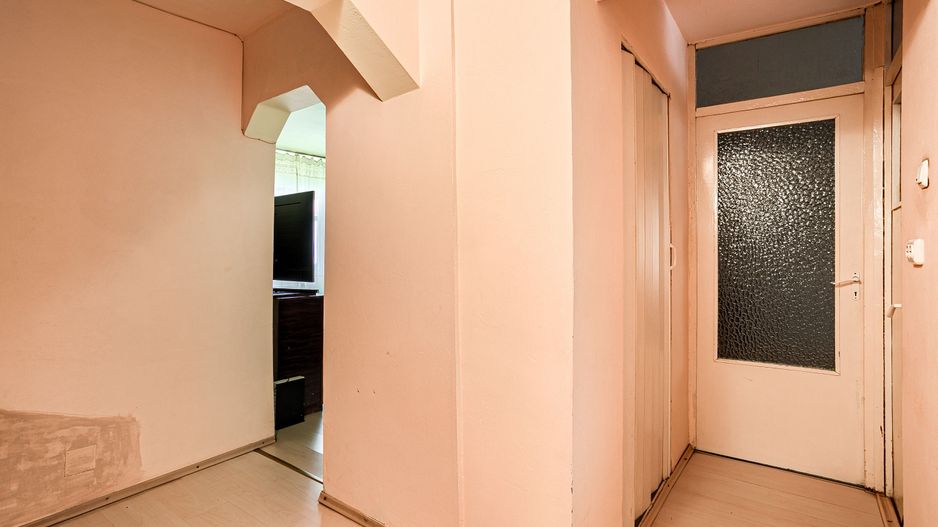 Vandut Apartament cu 3 camere la parter, in Micalaca - Poză 6