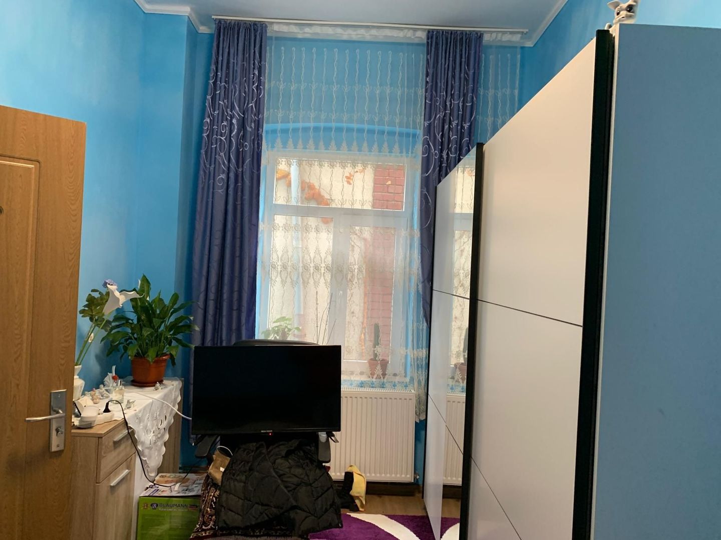 Apartament 2 camere de 50 mp la curte comuna in Sinaia - Poză 4