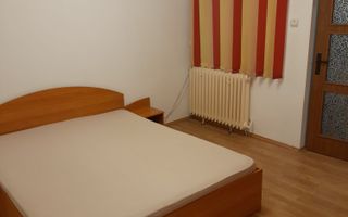 Garsoniera la curte Sos. Oltenitei, piata Sudului - Poză 1