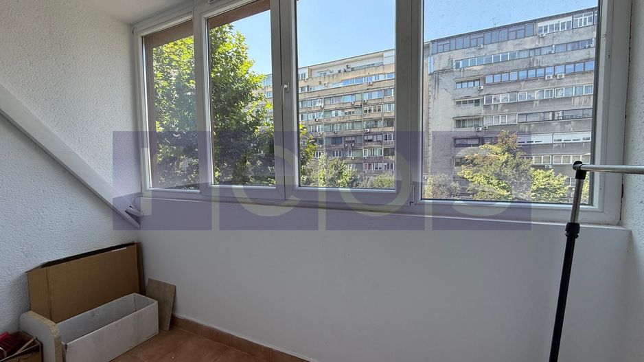 De inchiriat apartament 2 camere vedere Bd Magheru recent renovat - Poză 11
