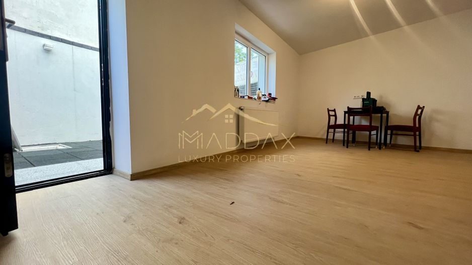 Casa **8 camere** // Domenii - Poză 34