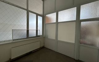 Chirie, spațiu comercial, 47 mp str. Ștefan cel Mare, Bălți - Poză 9