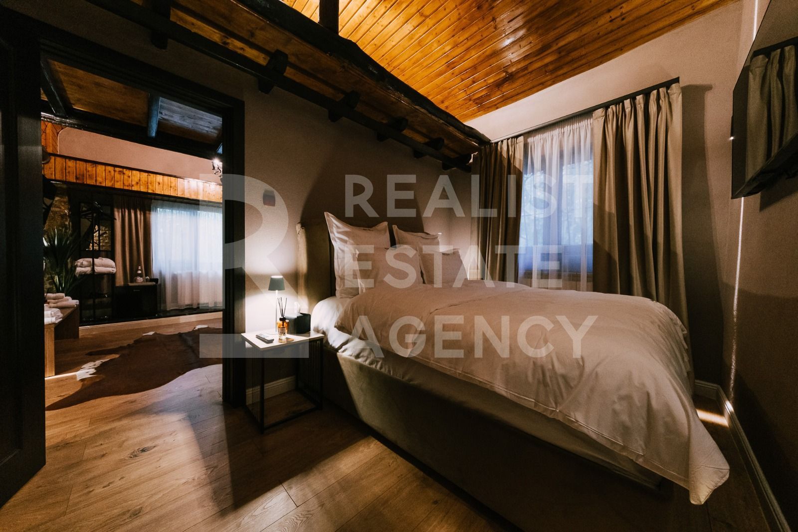 Boutique Luxury Retreat + Restaurant, Prahova - Poză 16