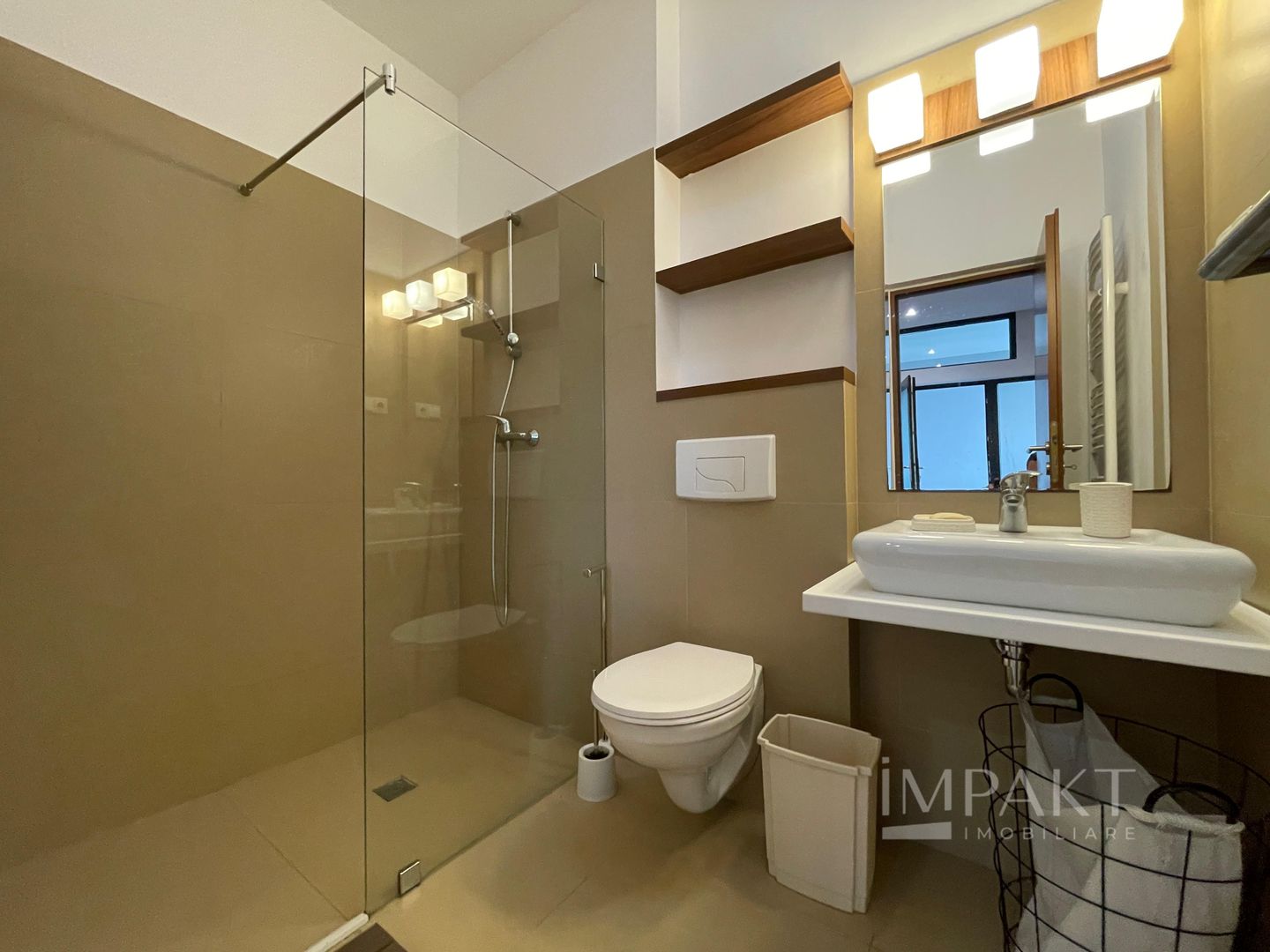 Apartament spre vanzare cu 2 camere, zona Centrala! - Poză 7