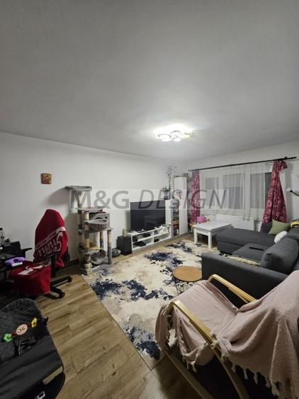 Vand apartament 3 cam, zona Lipovei - Poză 1