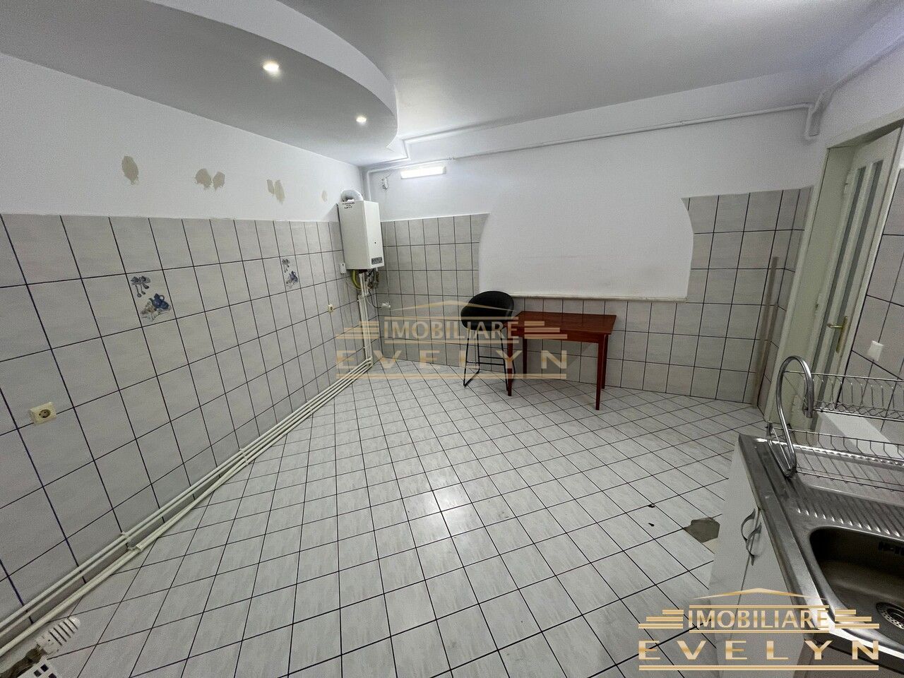 Cladire Comerciala-inchiriere/vanzare, Zona Bld. Mihai Eminescu, Pret 1000 euro - Poză 10