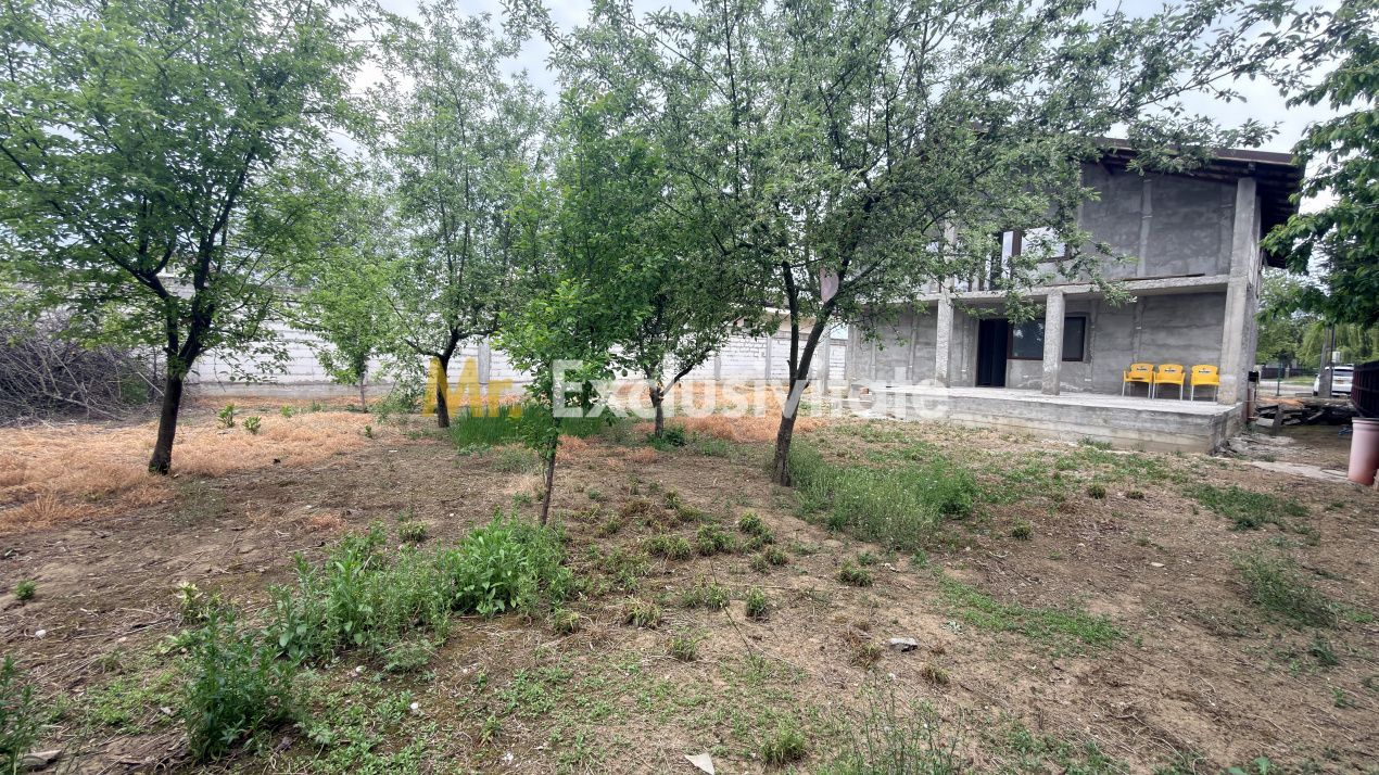 Casa sptioasa cu potential real in Maracineni la 5 pasi de Pitesti-Arges! - Poză 4