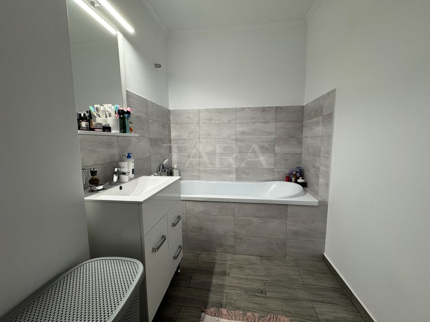 Apartament zona VIVO, BMW, lângă viitorul Spital Regional de Urgență. - Poză 5