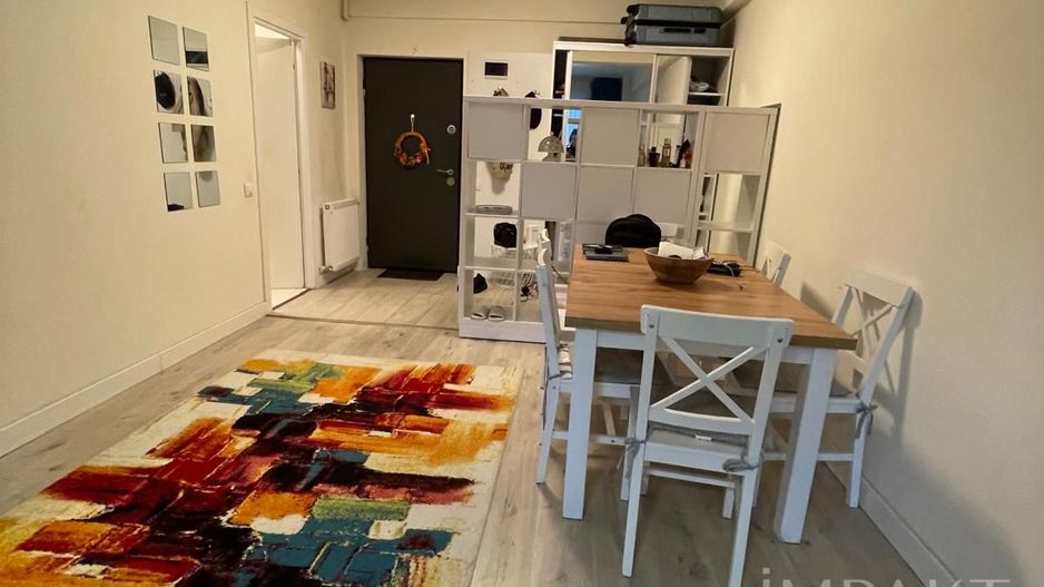 Apartament superb de vanzare cu 2 camere, zona semicentrala! Parcare! - Poză 4