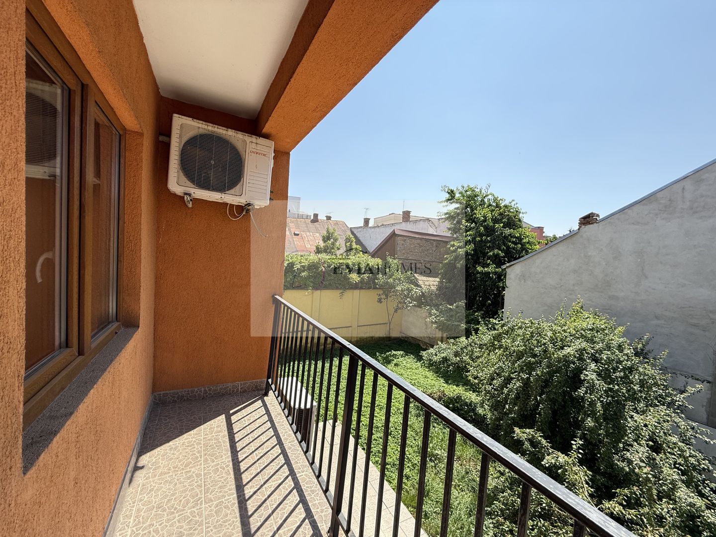 Casa individuala spatioasa, curte si parcare/zona Semicentrala - Poză 5