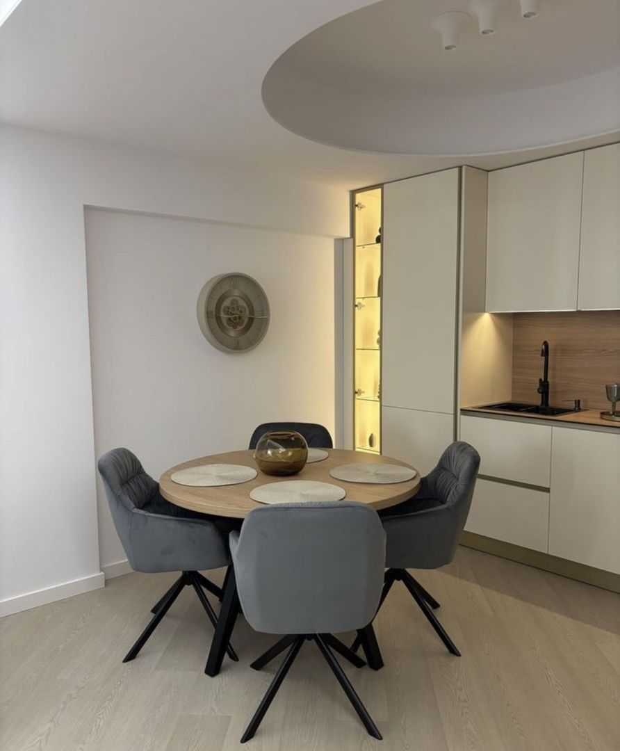 Închiriere Apartament 3 Camere | Cortina North | Pipera | Terasa - Poză 3