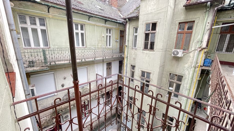 Apartament in zona centrala - Poză 2