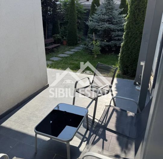 Apartament de inchiriat cu 2 camere, gradina - Zona Parcul Sub Arini - Poză 7