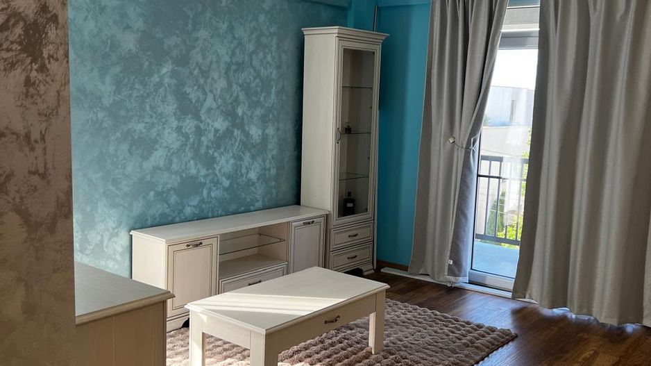 Apartament cu 3 camere, 2 bai si loc de parcare - Poză 5