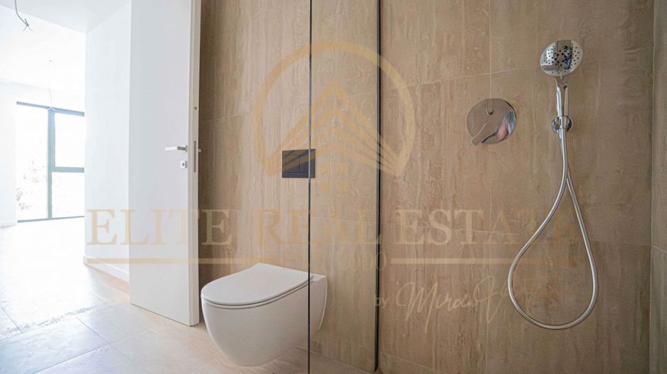Stațiunea Mamaia - Vânzare apartament cu 2 camere, 2 bai si terasa. - Poză 17