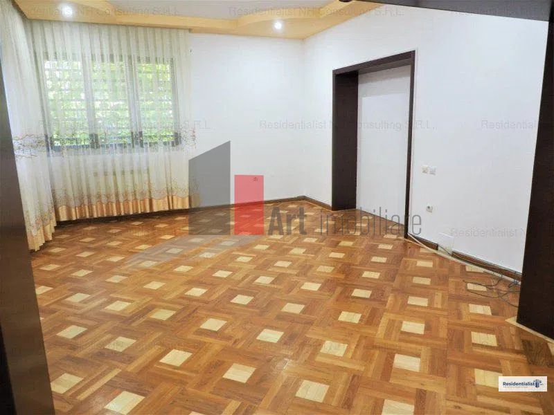 Vilă ultracentrală cu 6 camere – ideală pentru birouri sau activități comerciale - Poză 3