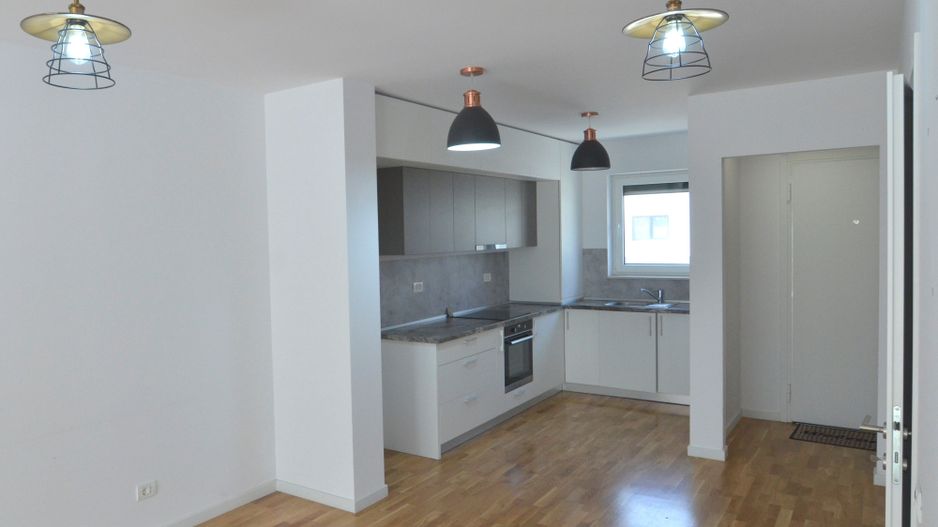 Inchiriem casa insiruita 5 camere partial mobilata - Poză 7