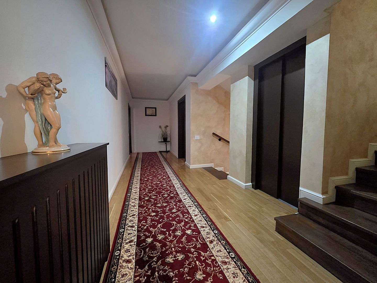 Vilă excepțională cu lift, piscina și teren de 1000 mp | VOLUNTARI - Poză 8