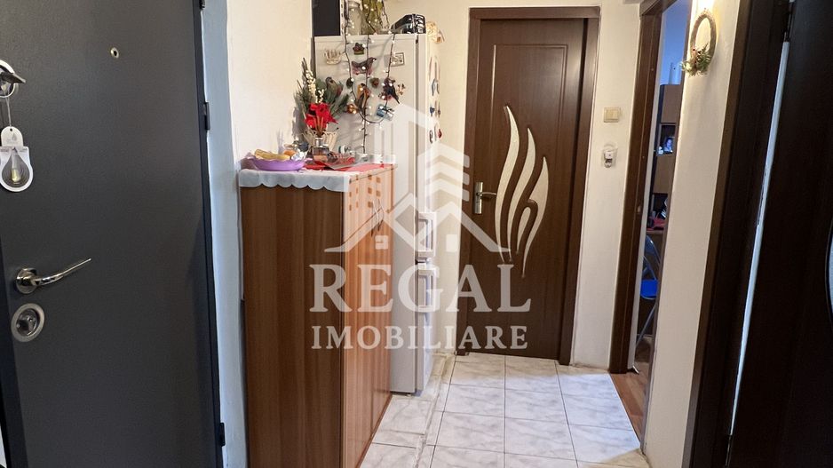 Apartament 2 camere de vânzare – Micro 7, Strada Pinilor | Etaj 10/10 - Poză 5