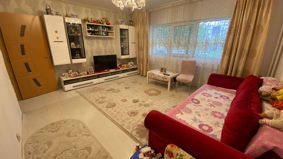 Apartament 3 Camere, Fizicienilor, SL5 - Poză 1