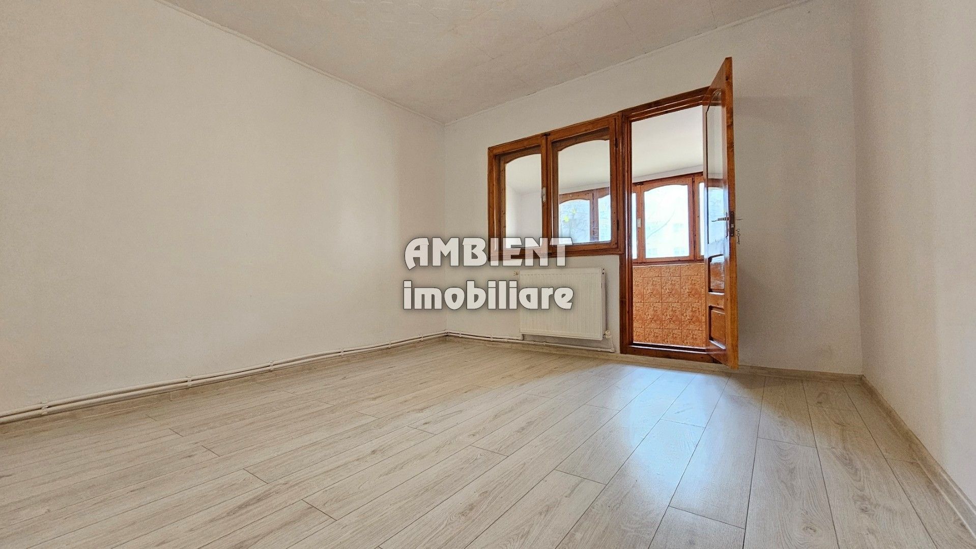 Apartament cu 2 camere decomandate, PARTER, zona CARTIER; - Poză 1