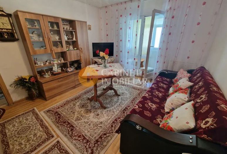 Apartament cu 2 camere semidecomandat zona Zimbru - Poză 1