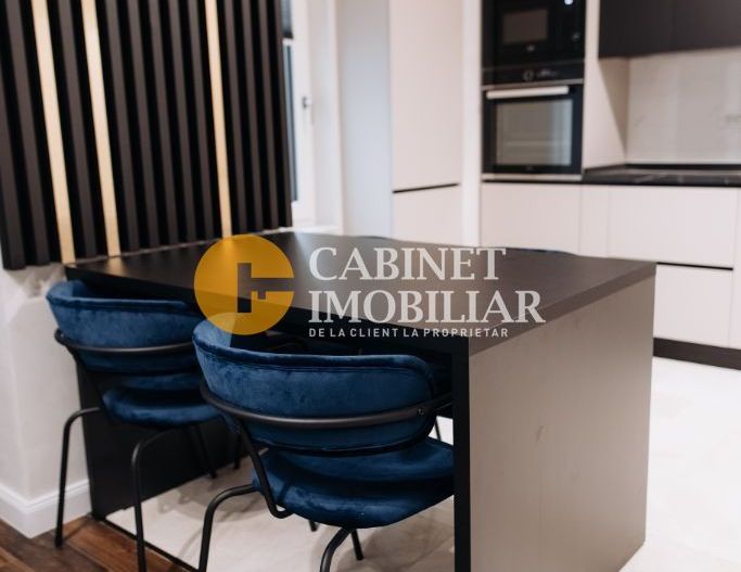 APARTAMENT 3  CAMERE SITUAT IN COPOU - Poză 2