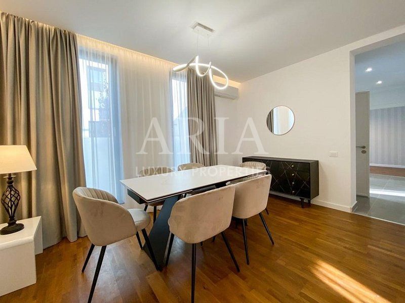 Vila individuala - complex exclusivist - PIPERA - - Poză 5