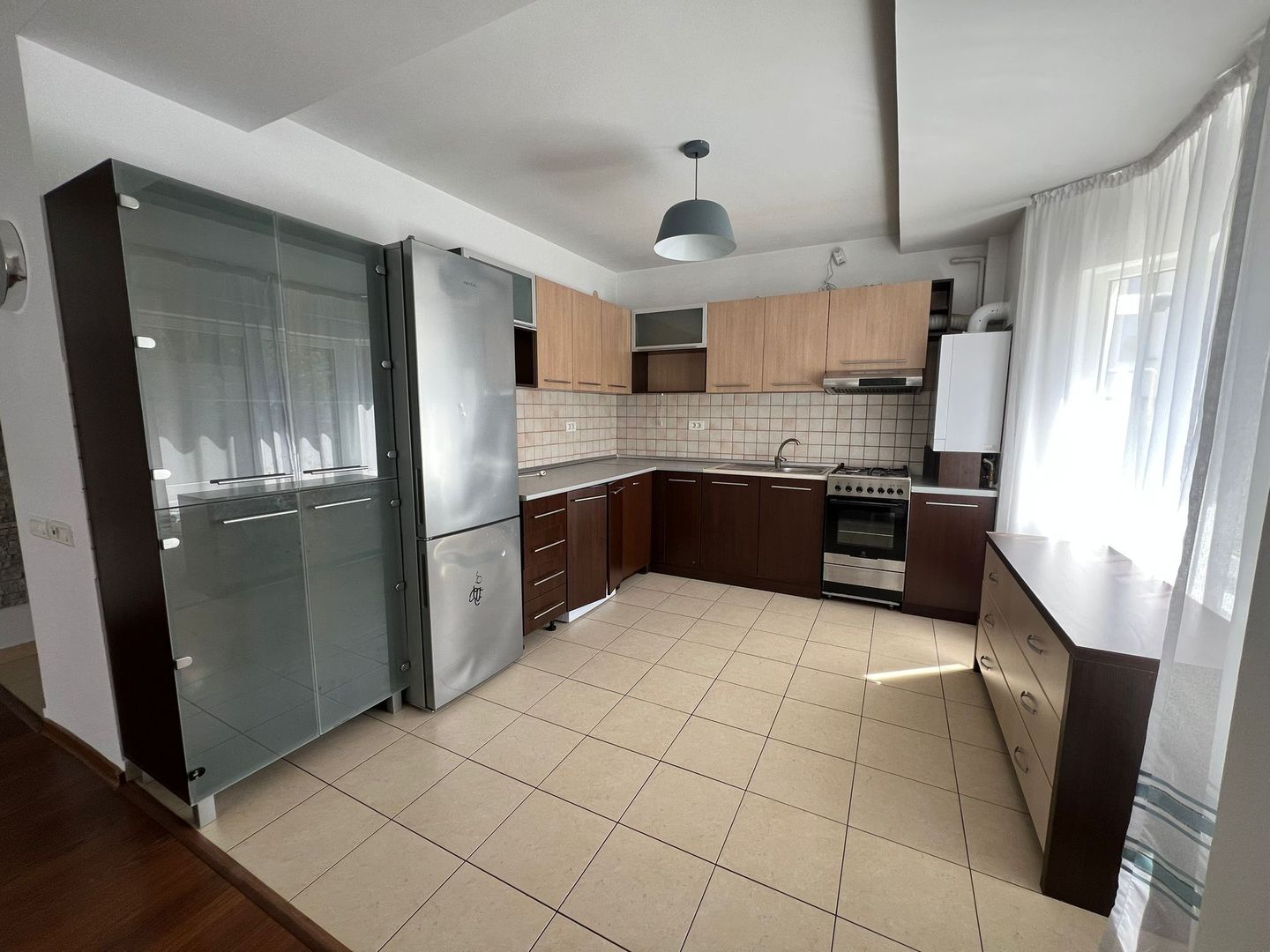De inchiriat! Apartament spatios, zona exceptionala! - Poză 7