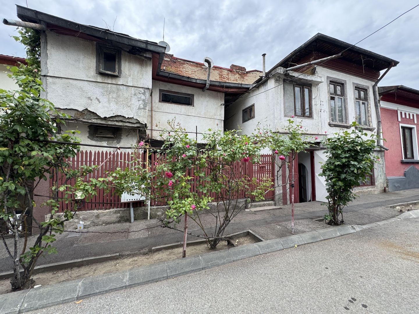 Casa Curte Individuala - Titulescu - Poză 3