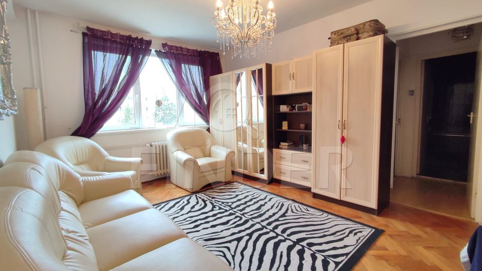 2 camere etaj 3, Zona Transylvania College, Gheorgheni - Poză 2