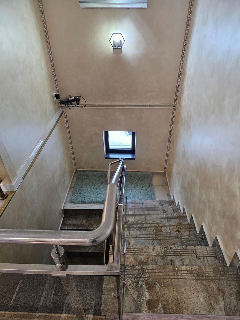 Casă / Vilă cu 5 camere de vânzare în Craiova - Poză 20
