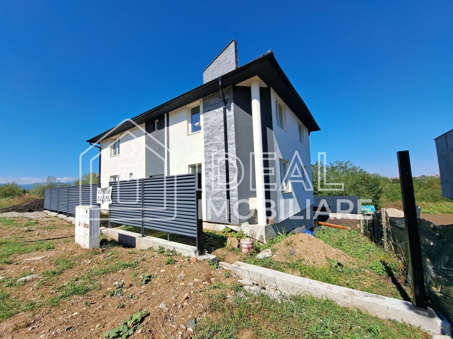 Casa Individuala LA CHEIE cu 250 mp utili, zona Strand - Poză 3