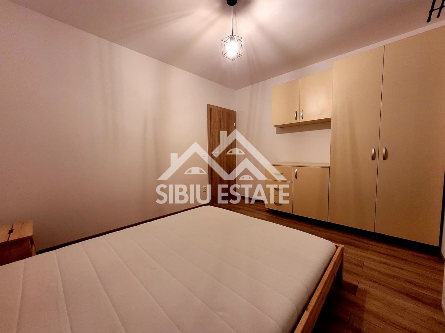 Studio mobilat, balcon si parcare subterana - Ogorului - Comision 0% - Poză 2