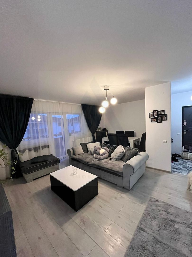 Apartament modern 4 camere 3 dormitoare 2 băi 80 mp utili  Șelimbăr - Poză 2