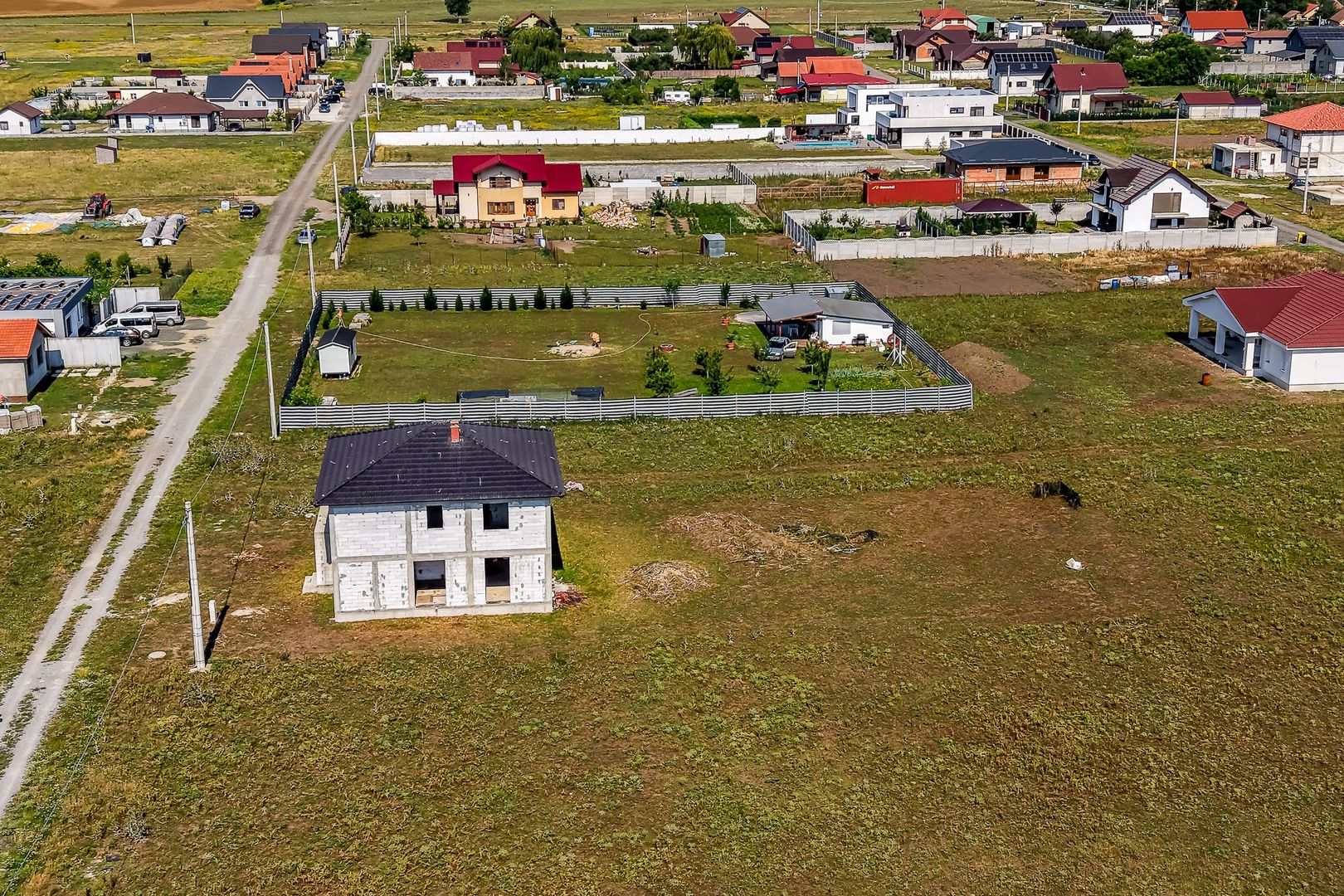Vilă cu 5 camere | teren 1000 mp | cartier San Paolo (lângă Westfield) - Poză 5