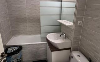 Garsoniera pe Pictor Brana, Selimbar- Etaj 1, loc de parcare privat - Poză 4
