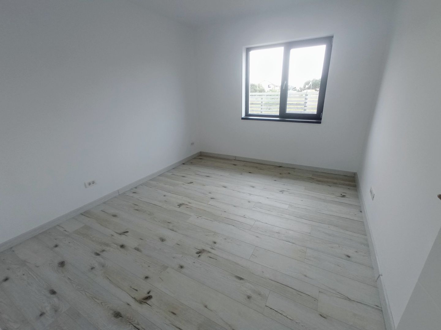 CASA INDIVIDUALA - 4 CAMERE, 333 MP TEREN,PARTER + POD, COMISION 0% - Poză 13