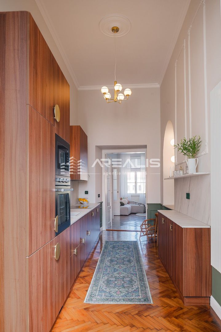 VÂNDUT!!! Apartament splendid in centrul Aradului - Poză 4