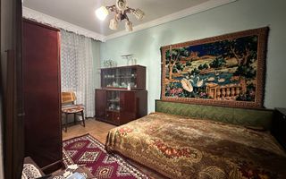 Apartament cu 3 camere de vânzare, în Buhuși - Poză 9