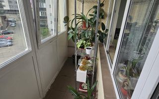 Apartament cu 2 camere, 50 mp, etaj intermediar, parcare, zona Pertrom - Poză 4