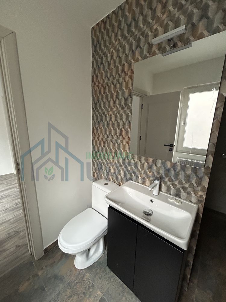 Apartament cu 2 camere, renovat, în zona Piața Alexandru cel Bun - Poză 5