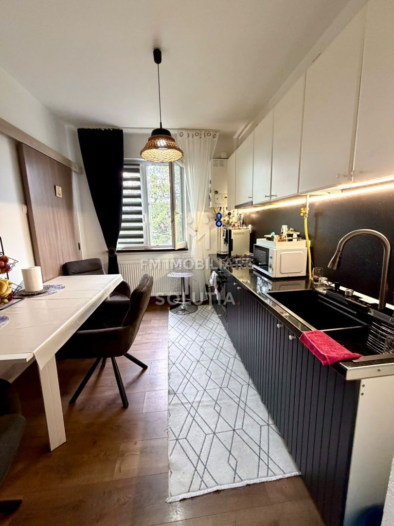 Apartament Modern, Renovat Integral | 3 Camere Decomandate | etaj 2 - Poză 1