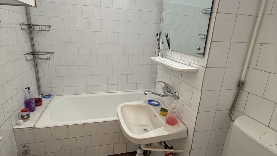 Apartament 3 camere 60 mp etaj 2 - Campina ,langa OMV - Poză 15