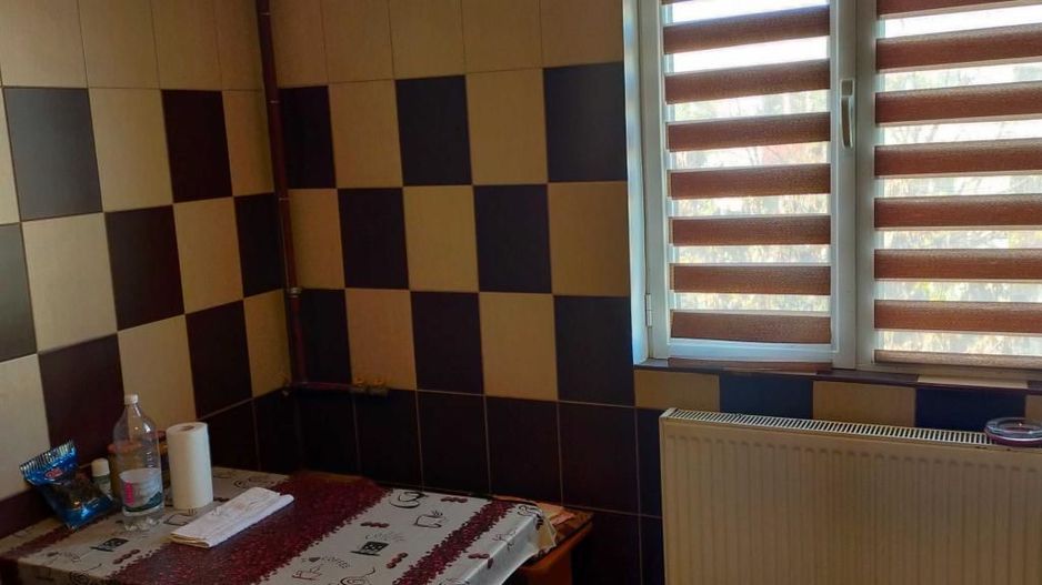 Vanzare Apartament 4 camere, Almasu Mare, Berceni. Teava Centrala in Bucatarie. - Poză 3