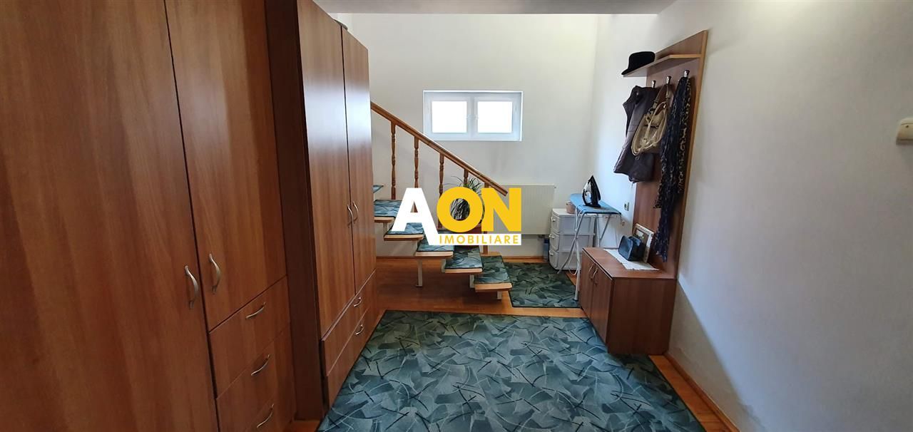 1/2 Duplex 4 camere cu garaj 462 mp teren la asfalt zona Centru - Poză 13